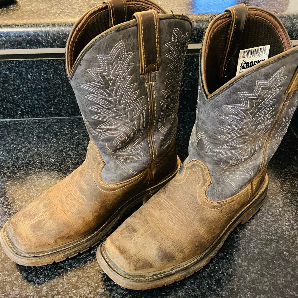 Cowgirl western boots